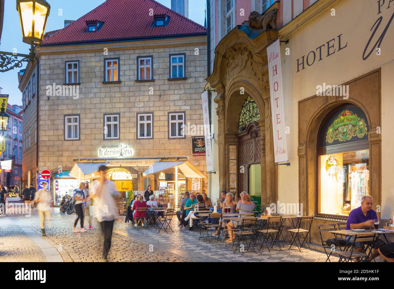 Praha: street Jilska, outdoor restaurant in Stare Mesto, Old Town, Praha,  Prag, Prague, Czech Stock Photo - Alamy
