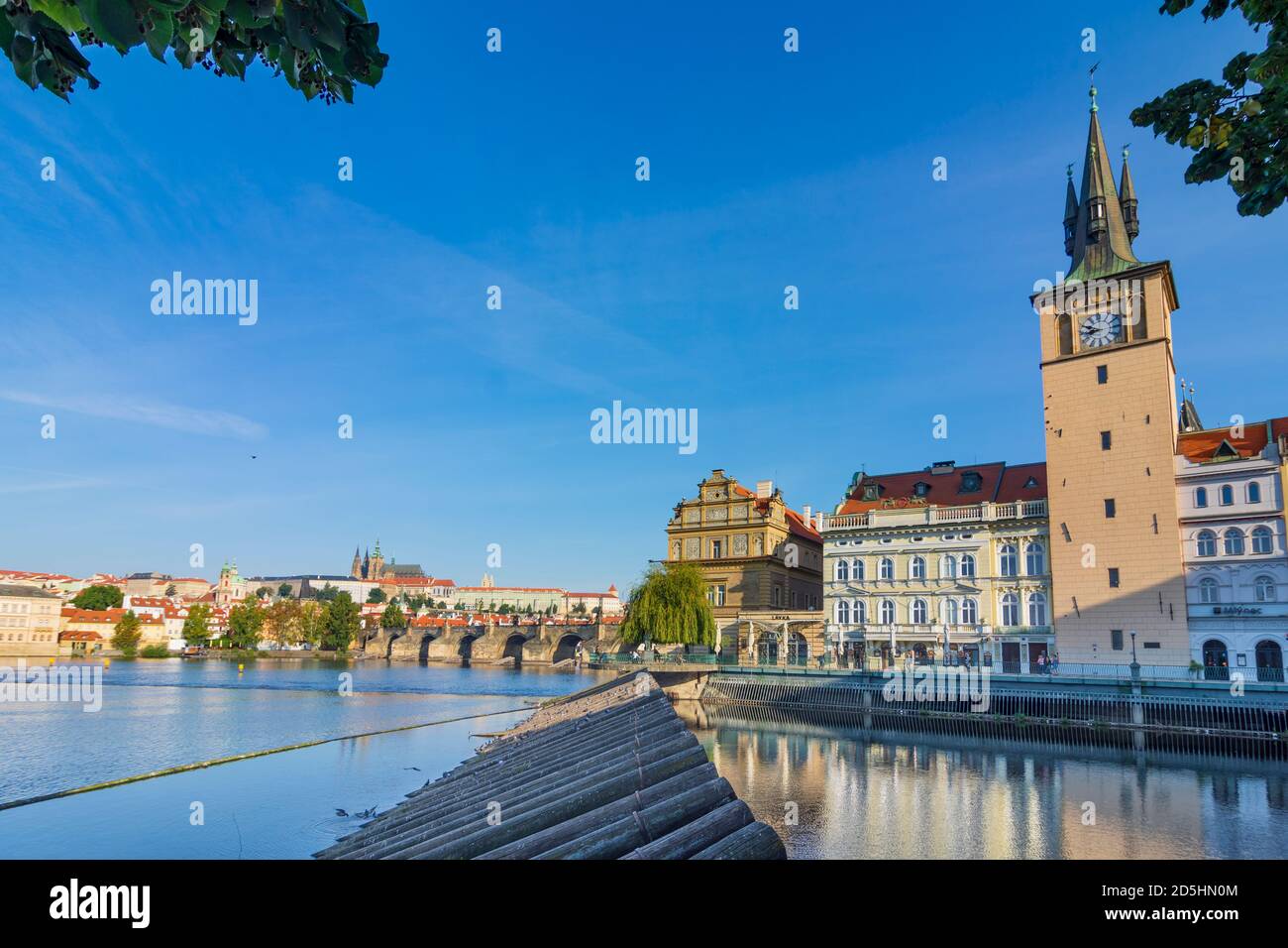 praha-charles-bridge-karl-v-most-karlsbr-cke-vltava-moldau-river