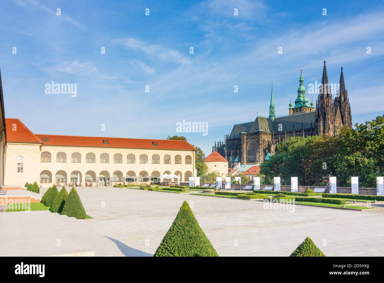Praha: Zahrada na terase Jizdarny (Riding School Terrace Garden), Prague Castle, St. Vitus Cathedral in Hradcany, Castle District, Praha, Prag, Prague Stock Photo