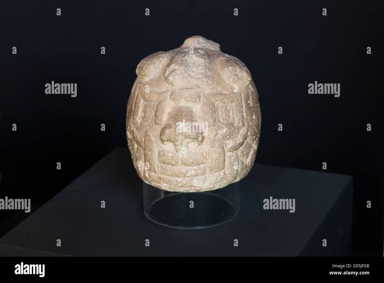 Statue's head with tenon, from Chavín de Huántar, 'National Museum of Archaeology, Anthropology and History of Peru', Lima, Peru, South America Stock Photo