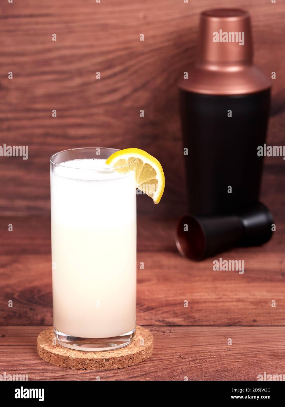 Gin fizz a cocktail made with gin, lemon juice, simple syrup, egg