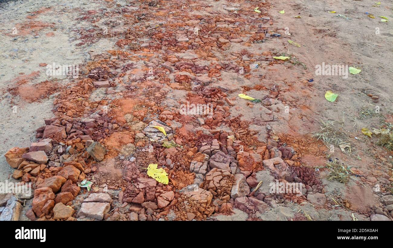Red brick path hi-res stock photography and images - Alamy