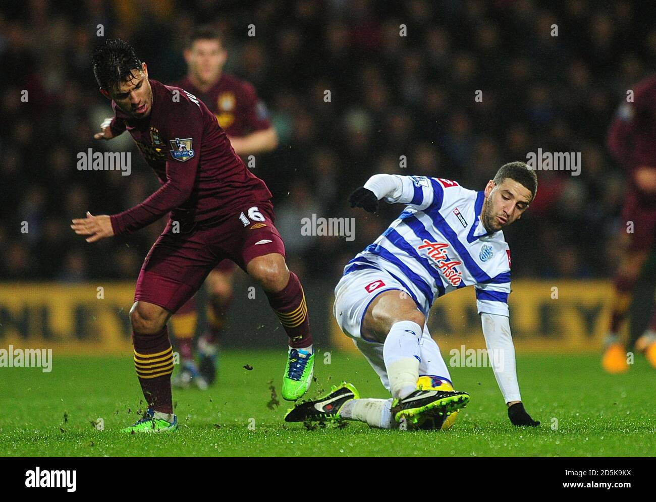 Queens park rangers adel taarabt applauds his fans hi-res stock photography  and images - Alamy