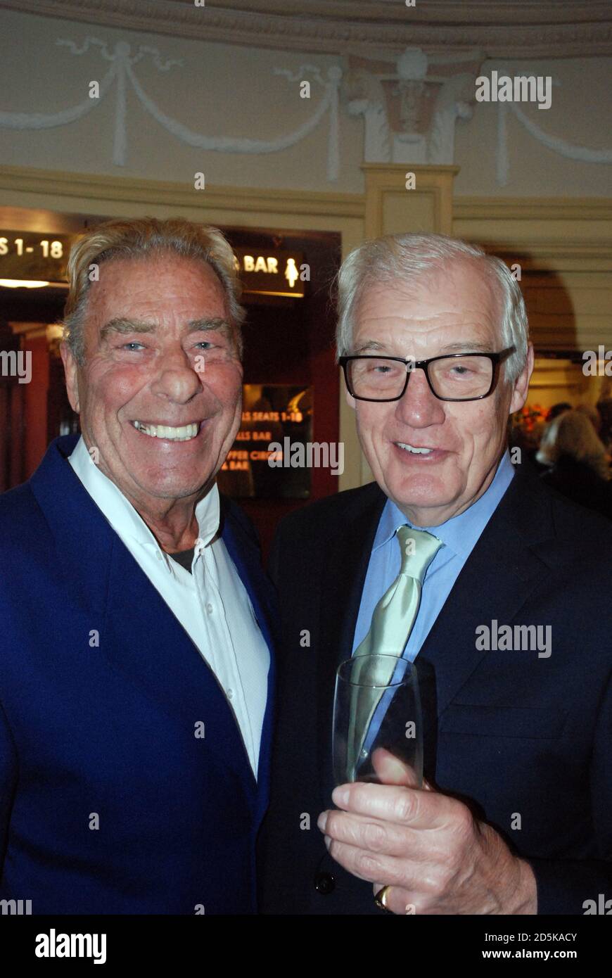 Doctor Who Dr Who actors, John Levene & Richard Franklin, at the unveiling of a Blue Plaque commemorating Jon Pertwee, New Wimbledon Theatre, 2016 Stock Photo