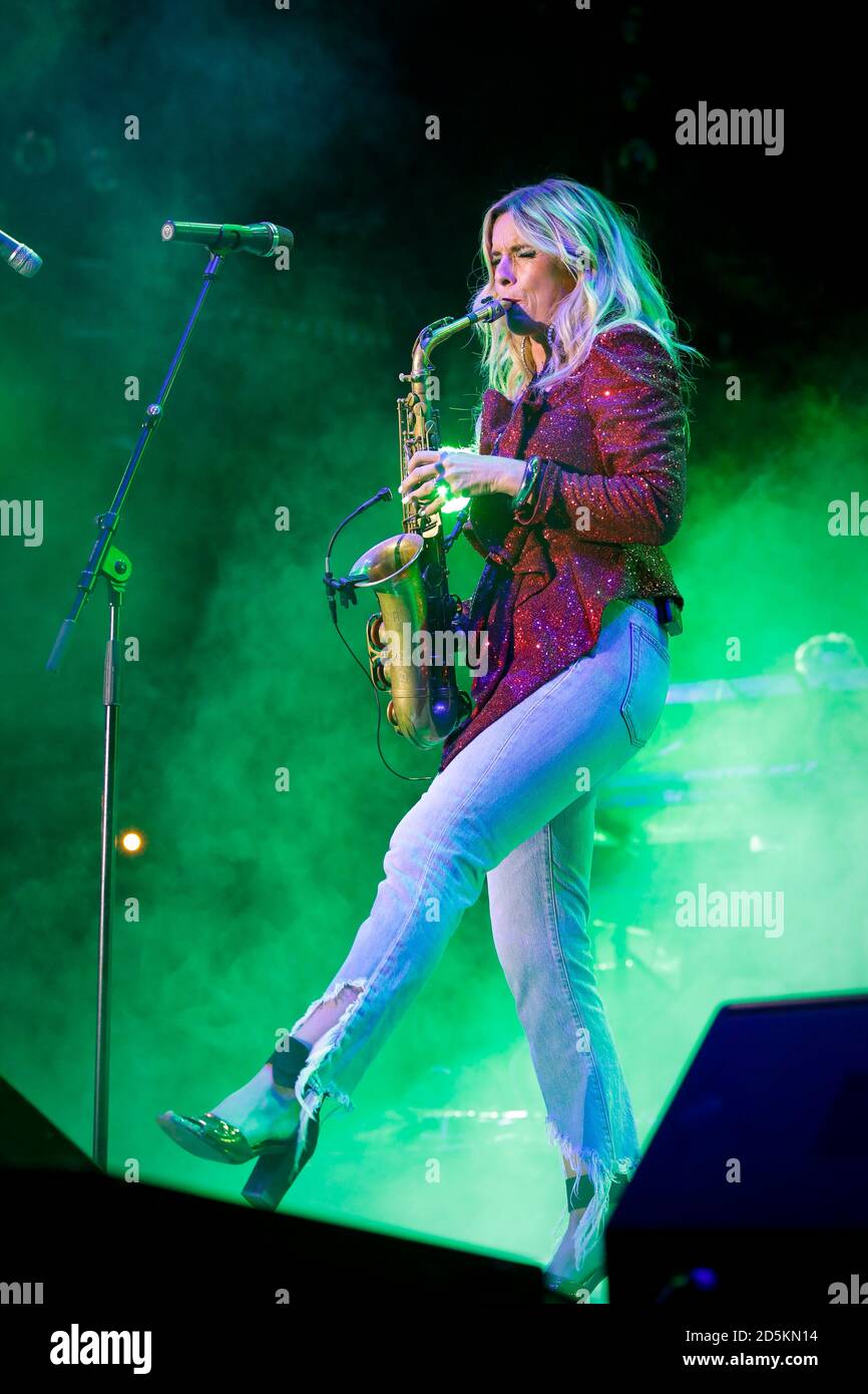 Candy dulfer hires stock photography and images Alamy