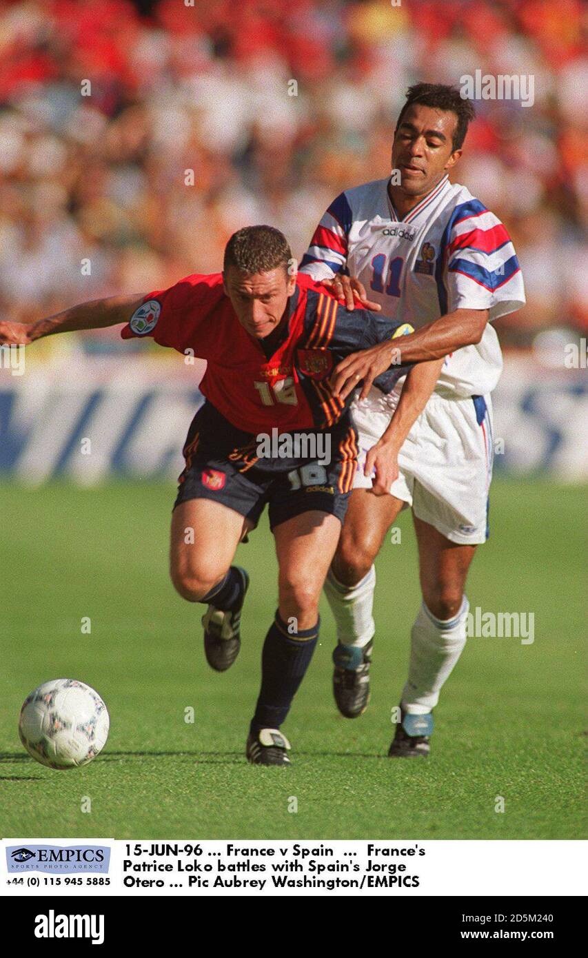 15-JUN-96 ...  France v Spain  ...  France's Patrice Loko battles with Spain's Jorge Otero Stock Photo