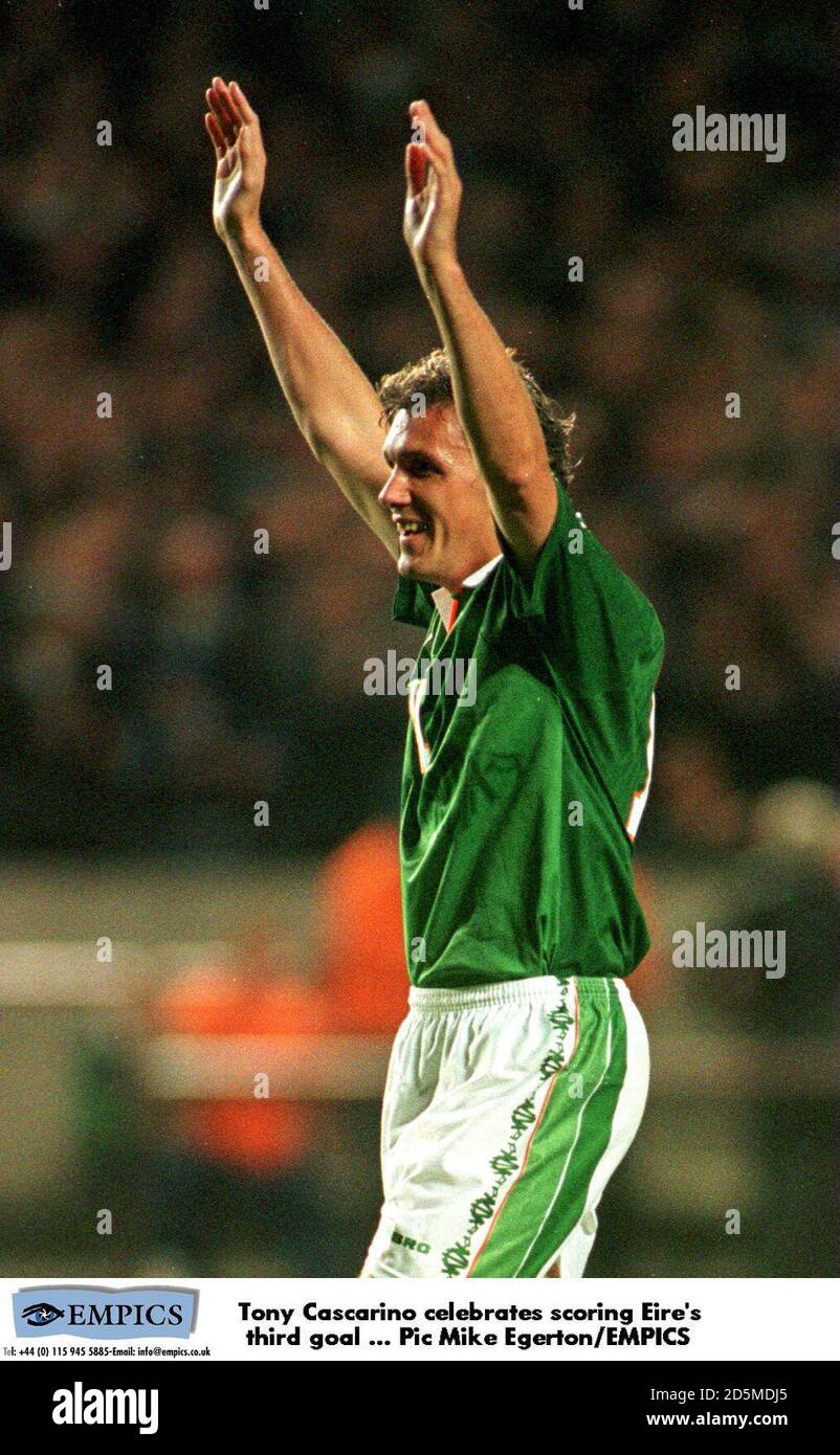 Tony Cascarino Hi res Stock Photography And Images Alamy tony-cascarino-hi-res-stock-photography-and-images-alamy