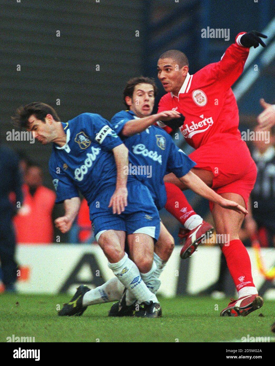 Stan Collymore,Liverpool finds his way blocked by the Chelsea defence ...