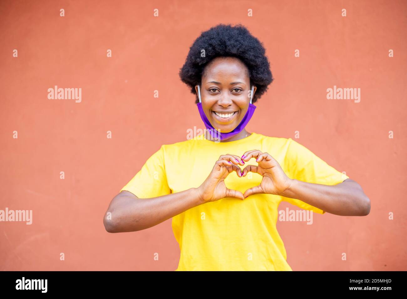African woman mask hi-res stock photography and images - Alamy