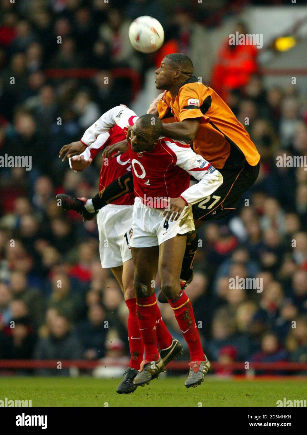 Patrick vieira shield arsenal manchester hi-res stock photography and  images - Alamy