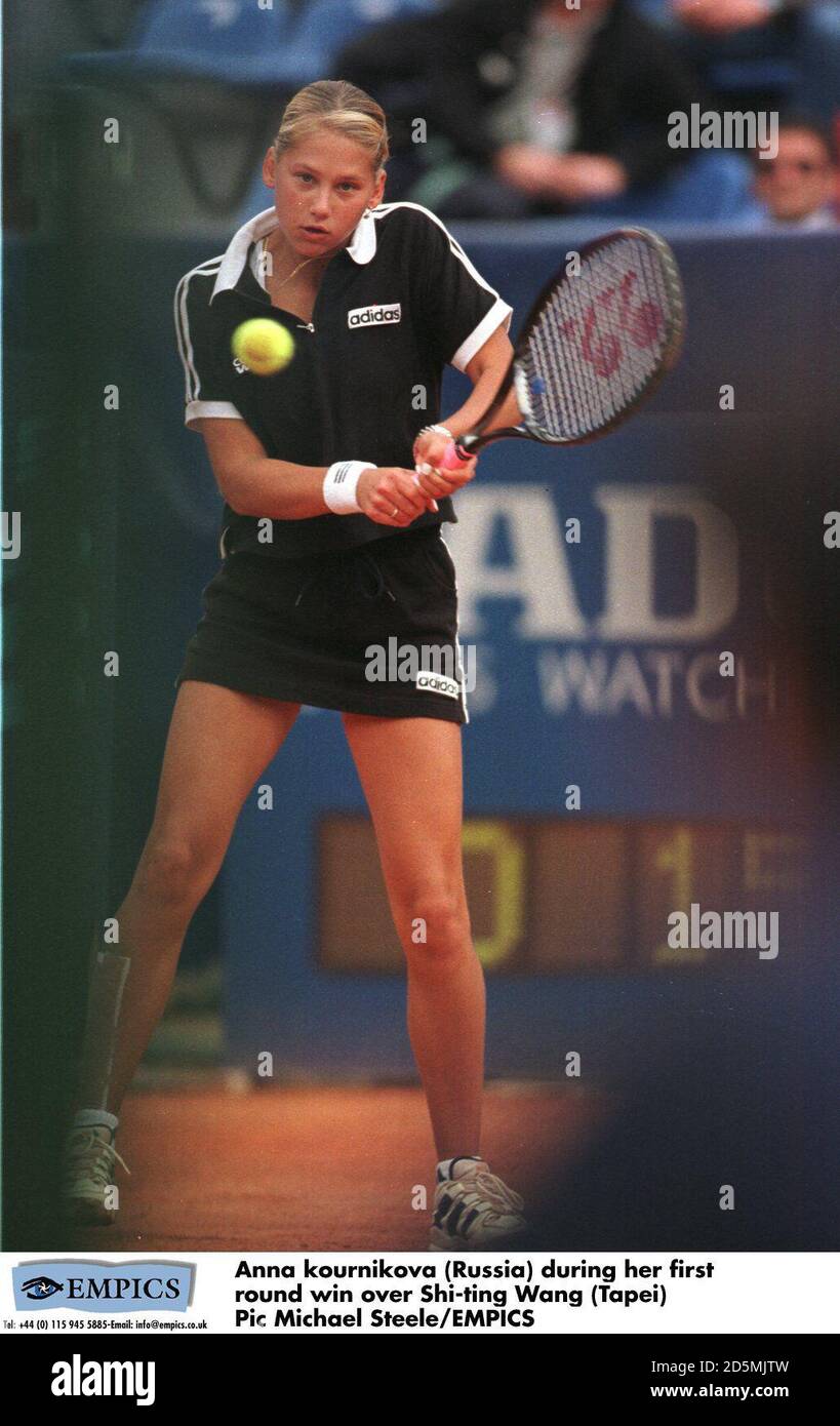 Anna Kournikova (Russia) during her first round victory against Shi-ting Wang (Taipei) Stock Photo