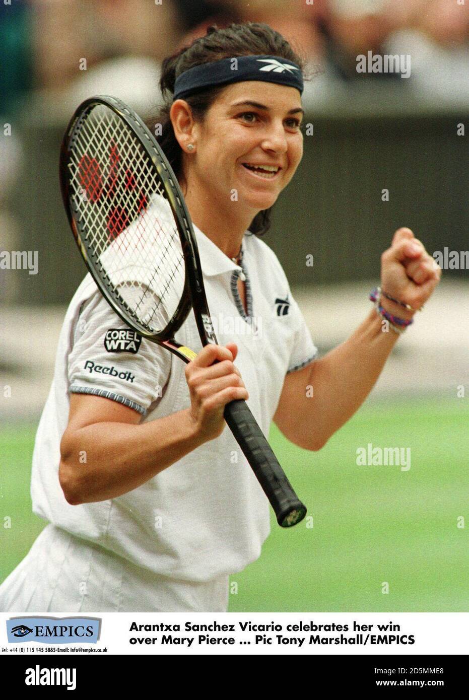 Arantxa Sanchez Vicario Celebrates Her Win Over Mary Pierce Stock Photo Alamy