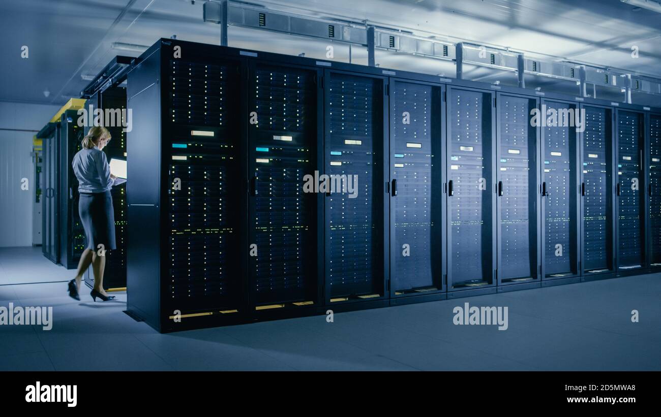 Mainframe computer hi-res stock photography and images - Alamy