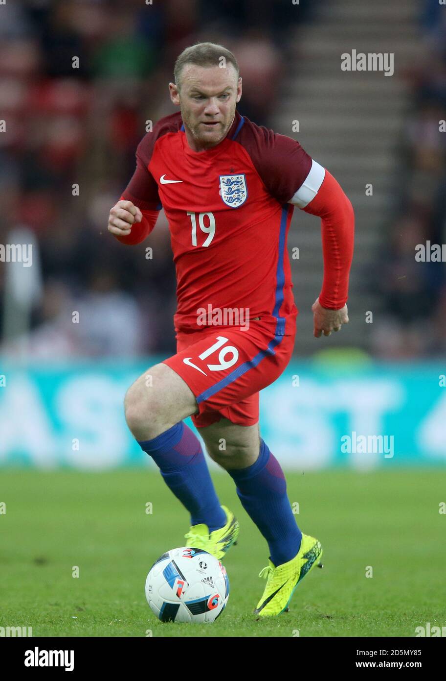 Wayne rooney england hires stock photography and images Alamy