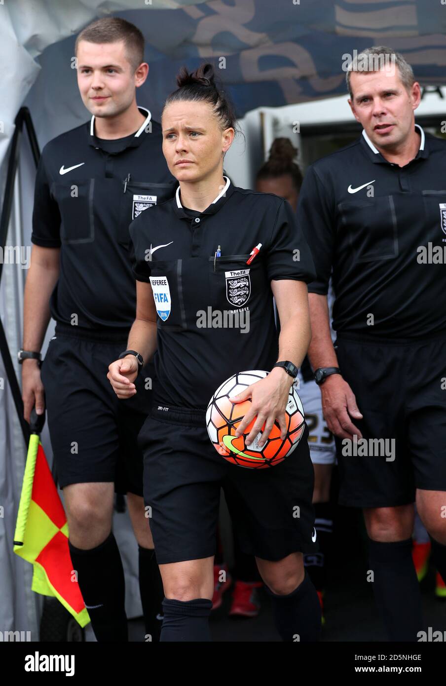 Match referee Rebecca Welch Stock Photo - Alamy, image size:904x1390