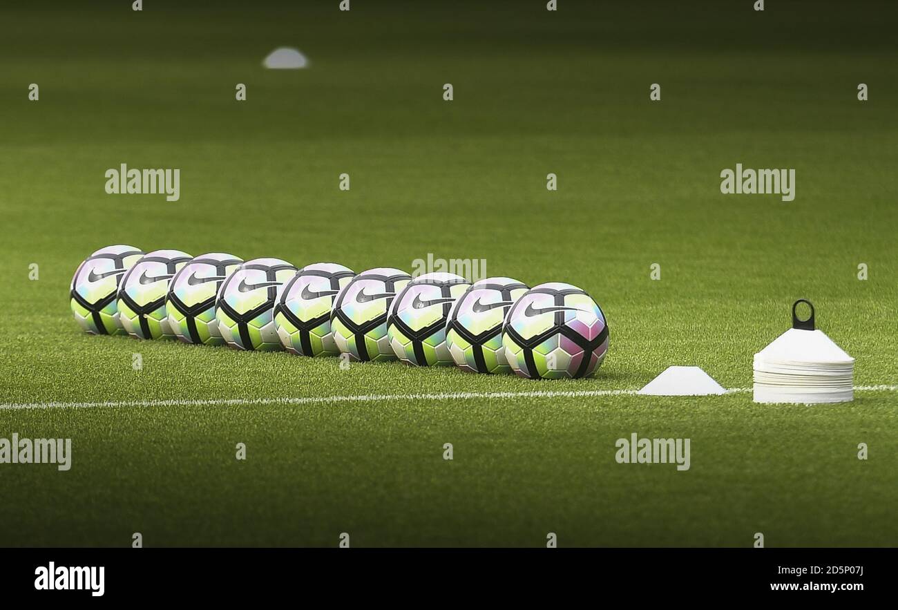 Footballs arranged ready for pre match warm up Stock Photo Alamy