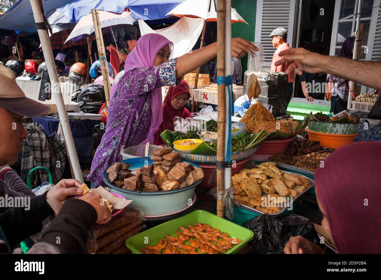 Horizontal view of a colorful food stall in Pasar Beringharjo, the oldest market in the Kraton area, Yogyakarta, Java, Indonesia Stock Photo