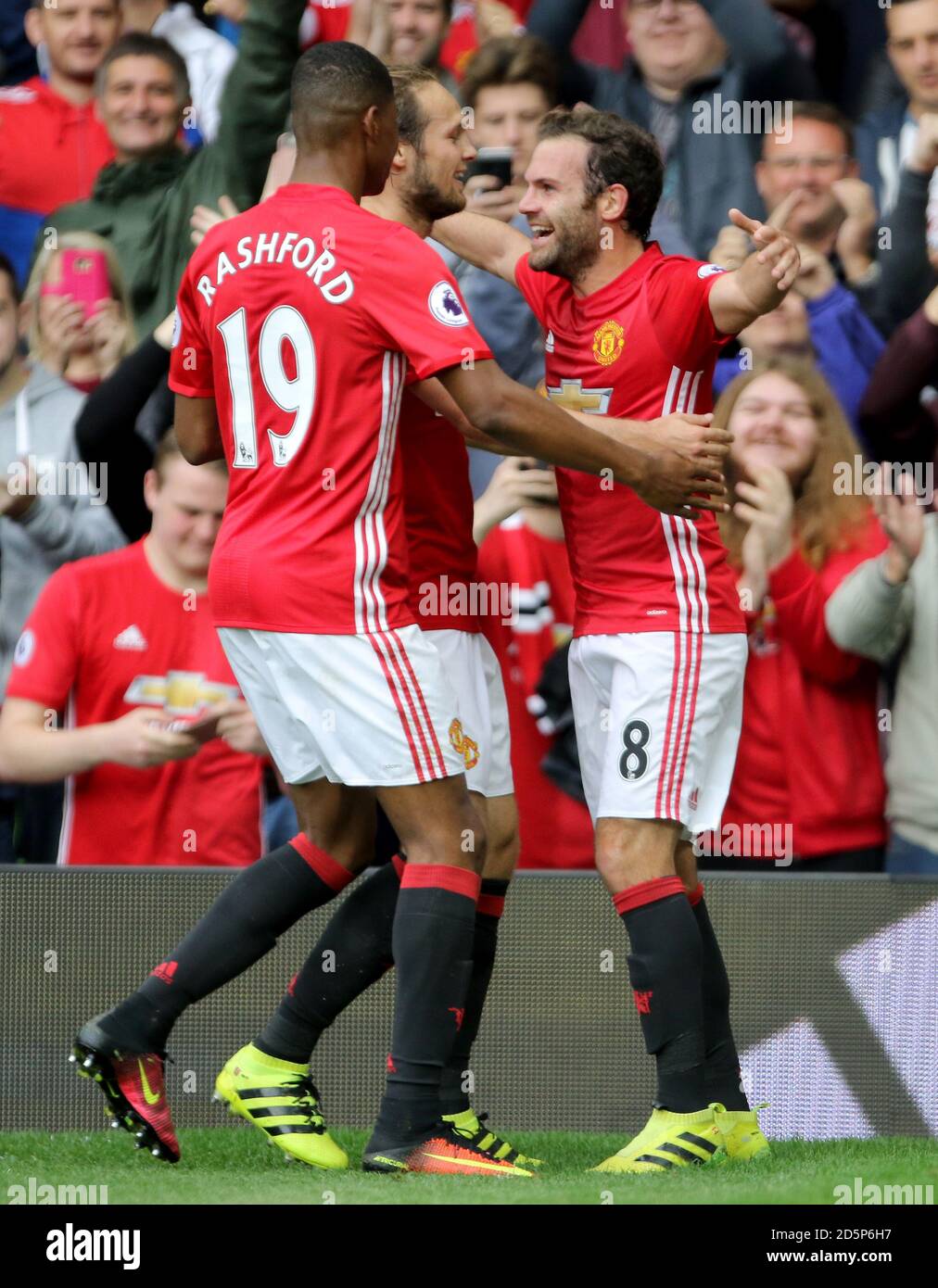 juan mata goal celebration