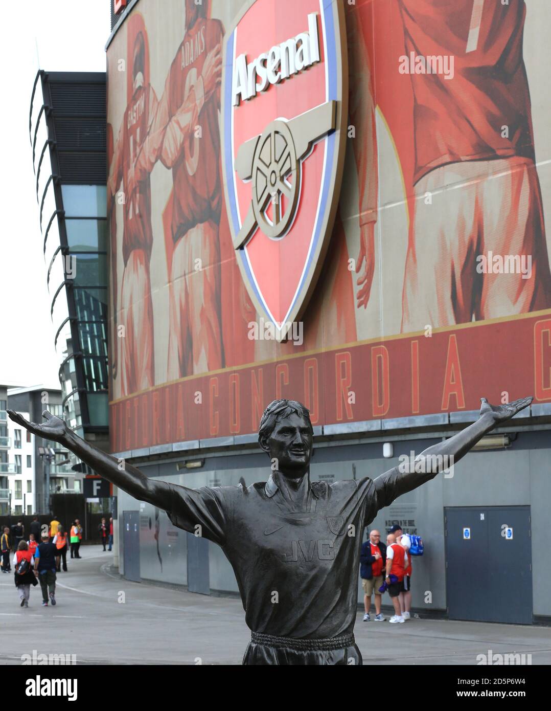 The Tony Adams statue outside the Emirates before the game between