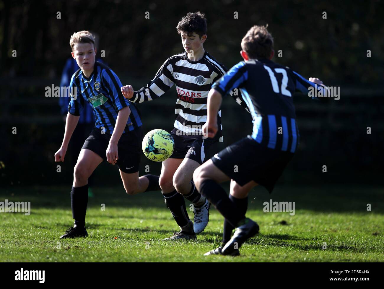 Chorleywood Common Youth Hurricane U15 S Black And White Kit V Berkhamsted Raiders Black U15 S Blue And Black Kit At Chorleywood House Hertfordshire Stock Photo Alamy Chorleywood Common Youth Hurricane U15 S Black And White Kit V Berkhamsted Raiders Black U15 S Blue And Black Kit At Chorleywood House Hertfordshire Stock Photo Alamy