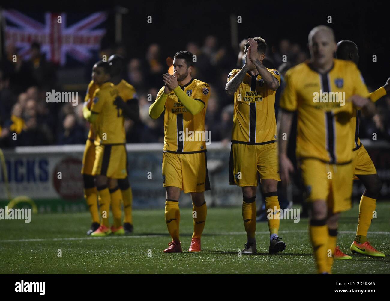 Sutton United Players Hi res Stock Photography And Images Alamy