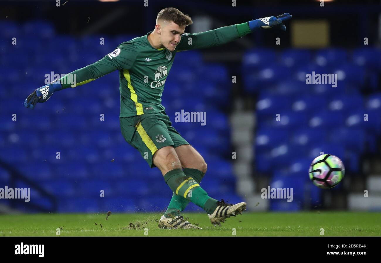 Everton goalkeeper Mateusz Heweit Stock Photo - Alamy