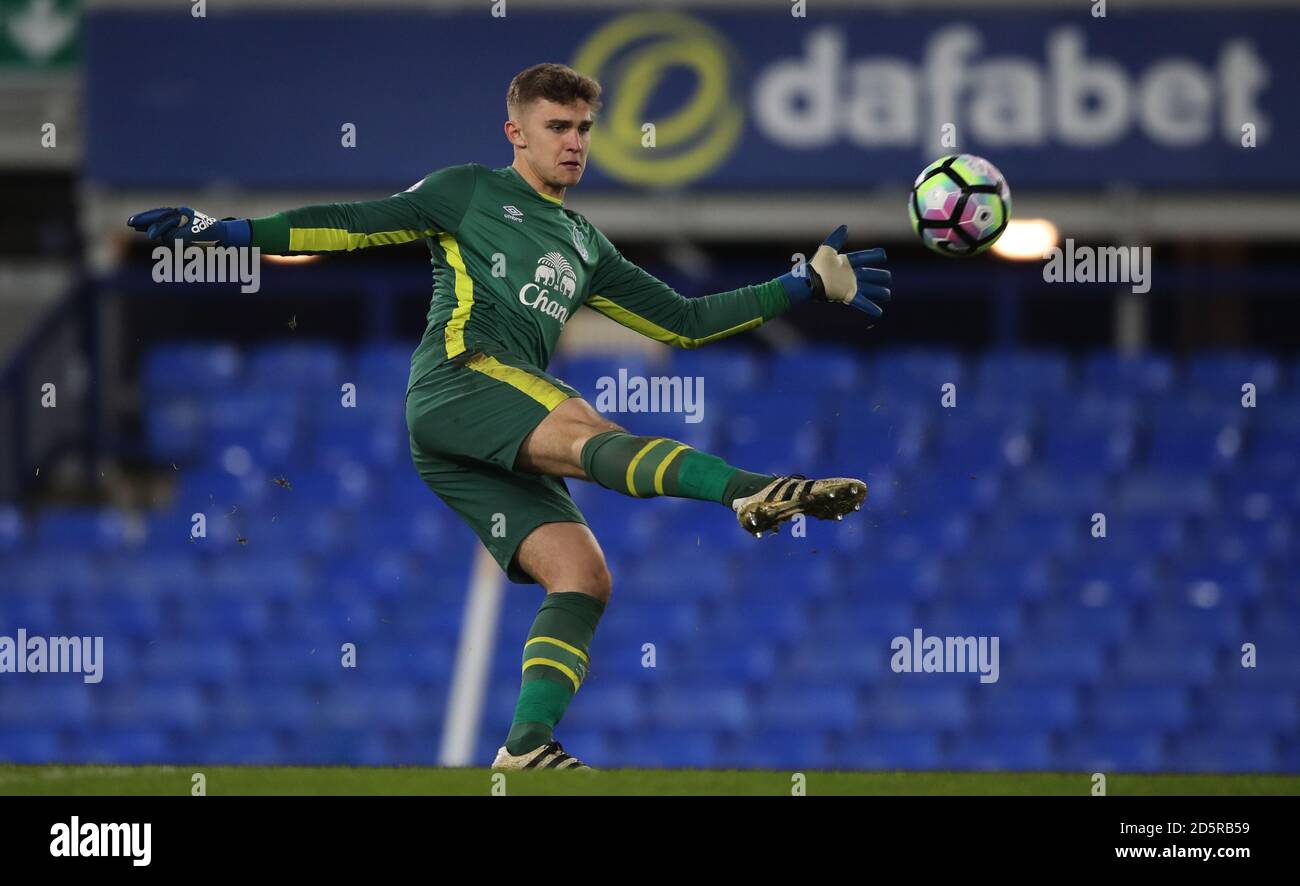 Everton goalkeeper Mateusz Heweit Stock Photo - Alamy