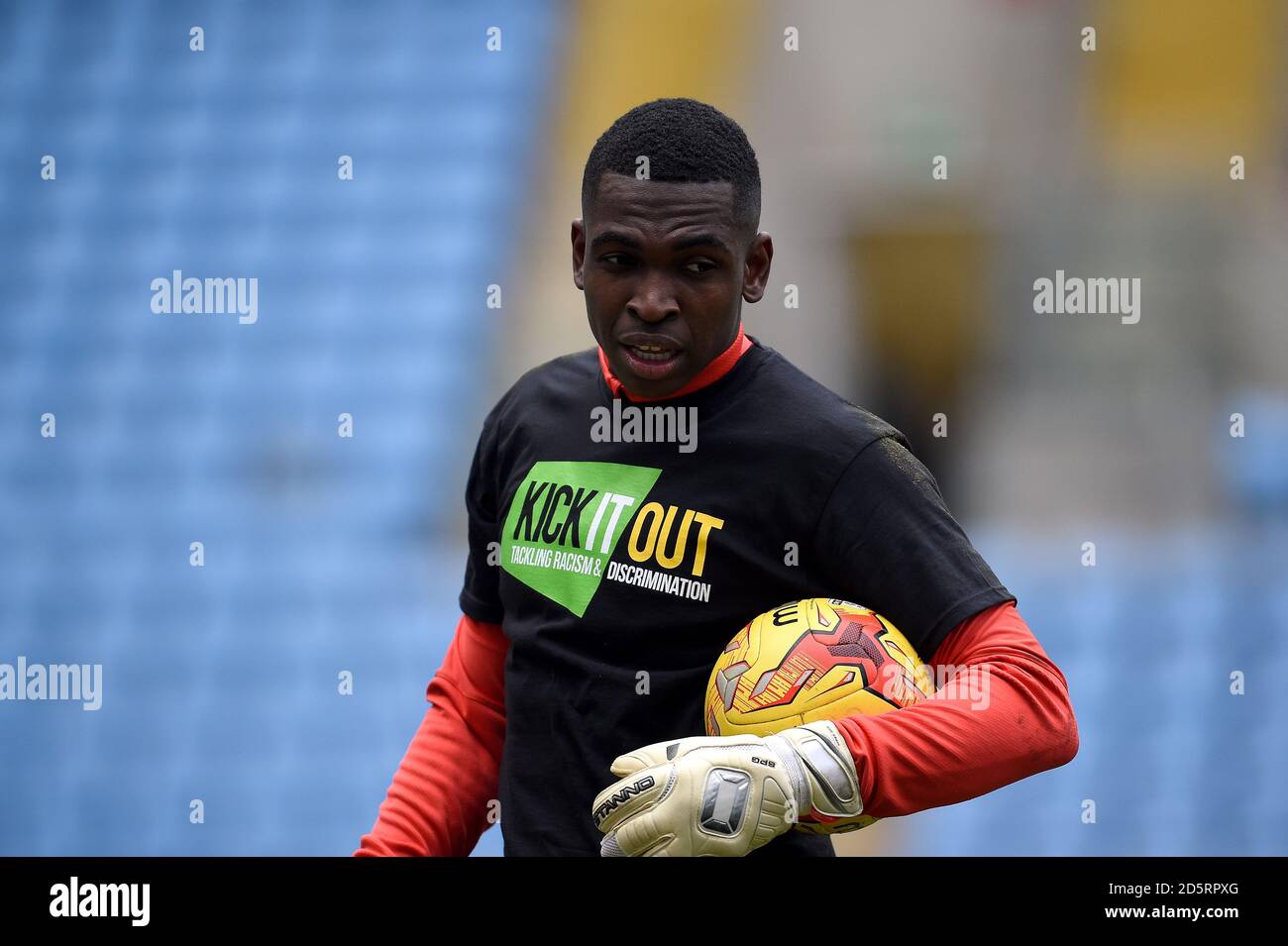 Reice CharlesCook, Coventry City goalkeeper Stock Photo Alamy
