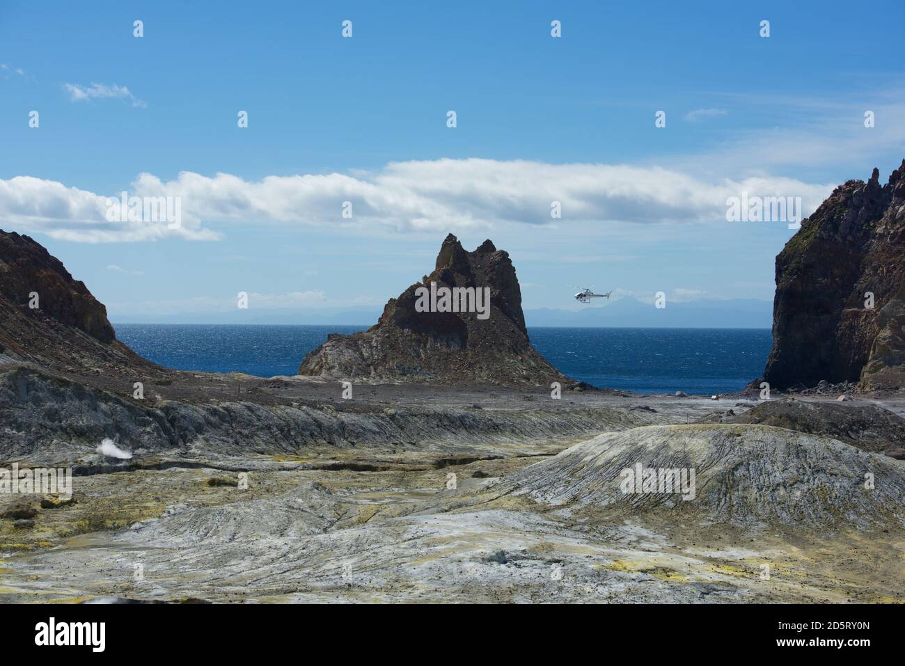 View to White Island (Whakaari)an active andesite stratovolcano,situated 48 km from the east coast of the North Island of New Zealand.Active volcano i Stock Photo