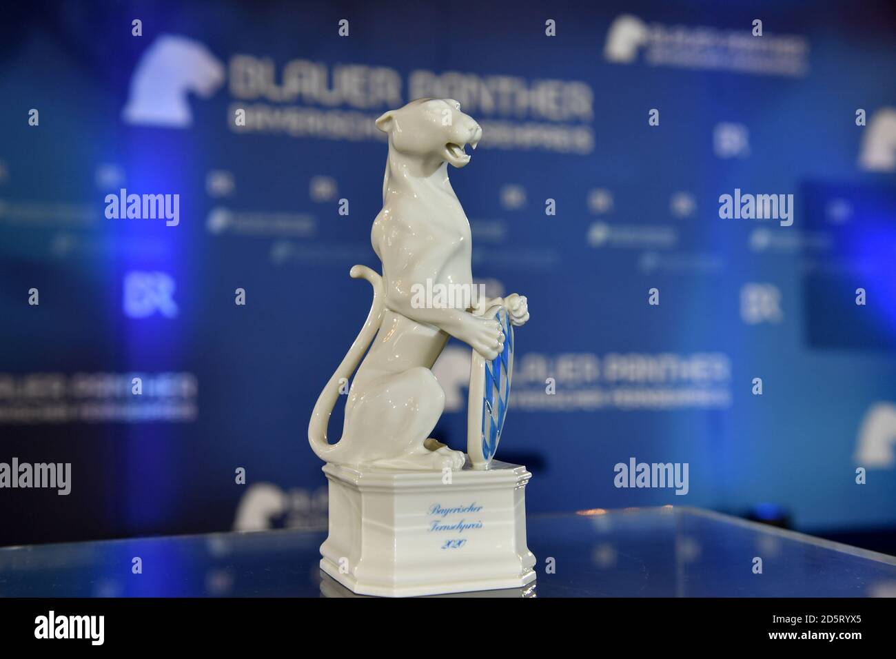 Blue Panther, porcelain figure, object recording, close up, Bavarian TV  Prize 2020 on October 14, 2020 in the Kaisersaal in the Residenz in  Muenchen. | usage worldwide Stock Photo - Alamy