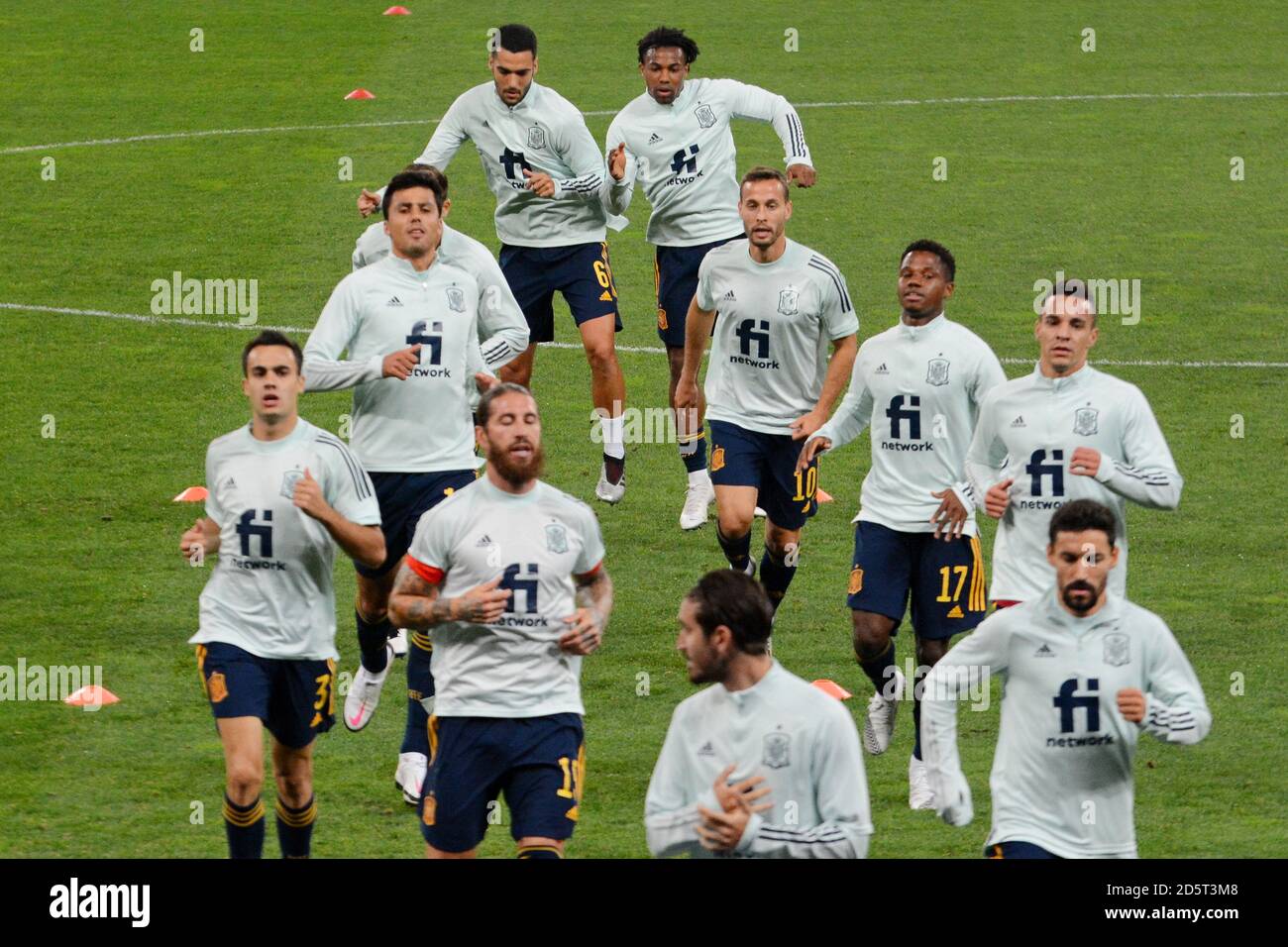 Ukraine national football team pose hi-res stock photography and images ...