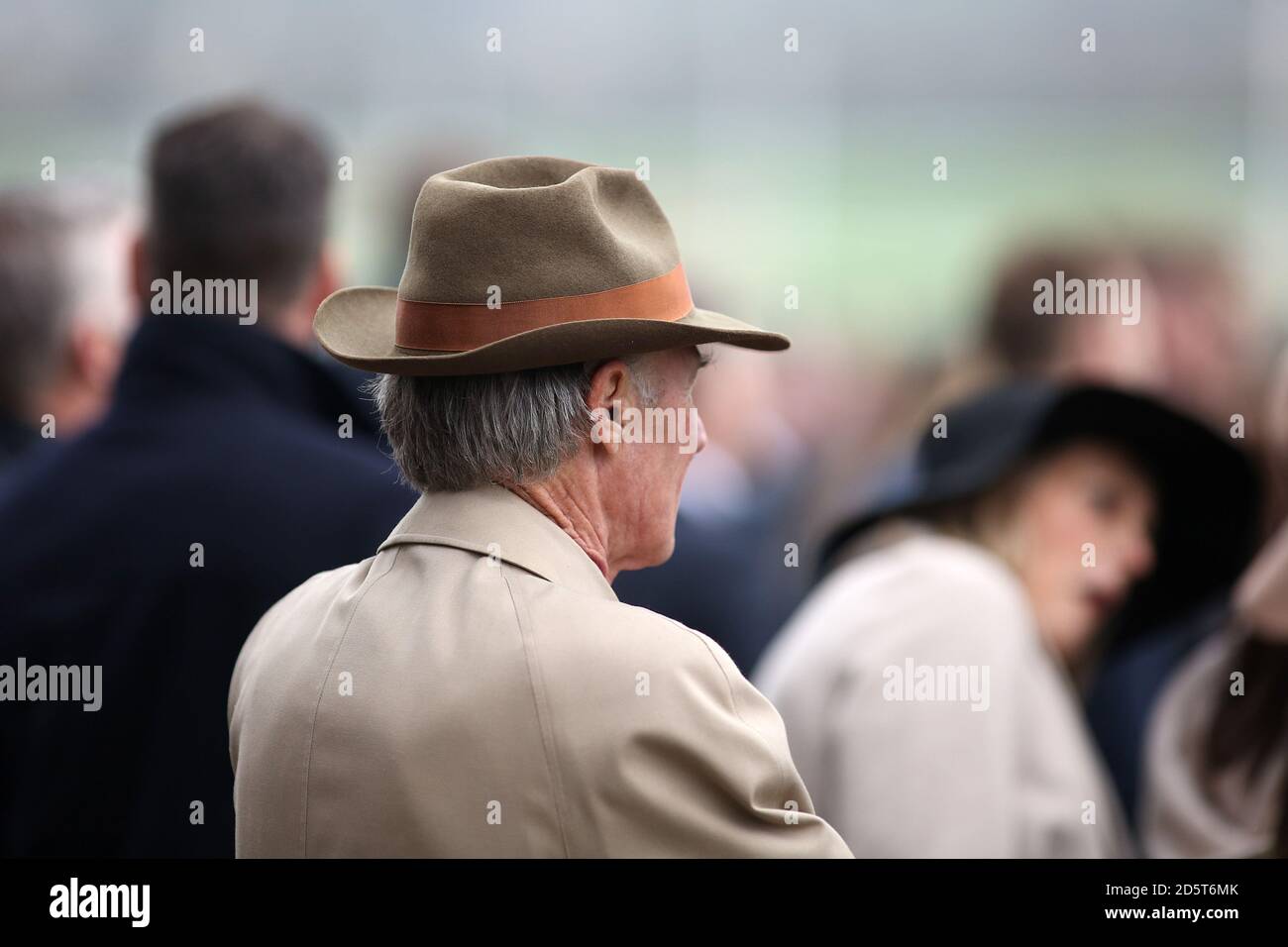 Wearing a flat cap hi-res stock photography and images - Alamy