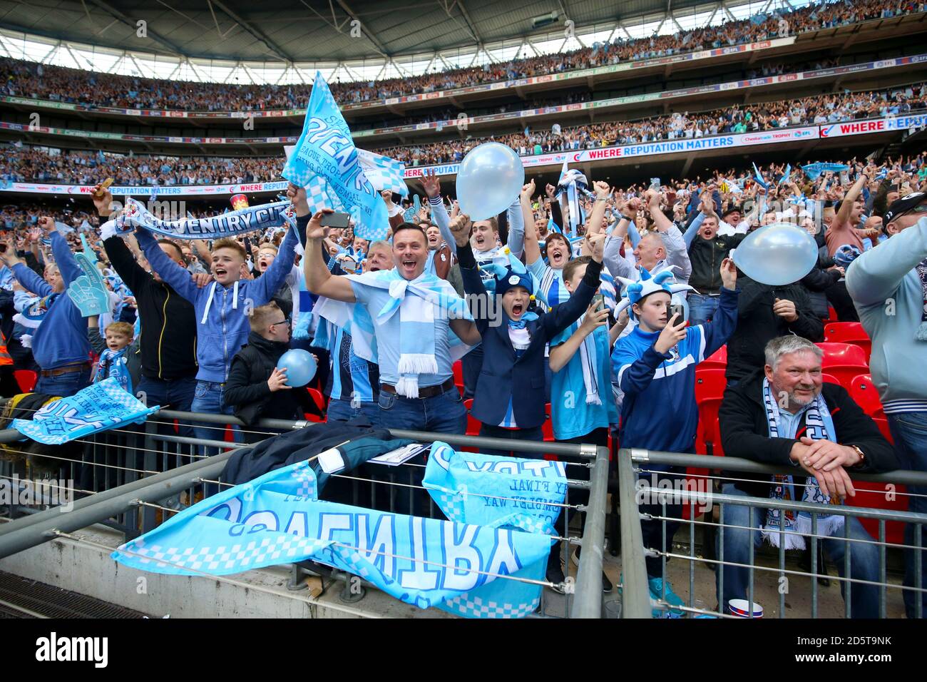 Coventry fans celebrate victory hi-res stock photography and images - Alamy