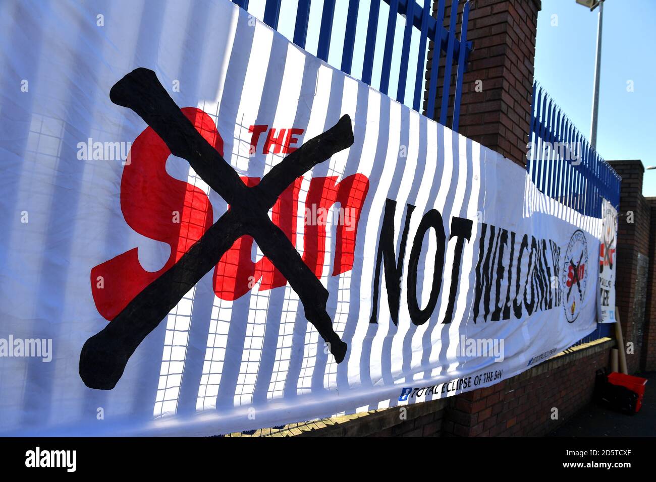 A 'The Sun Not Welcome Here' banner at Goodison Park Stock Photo