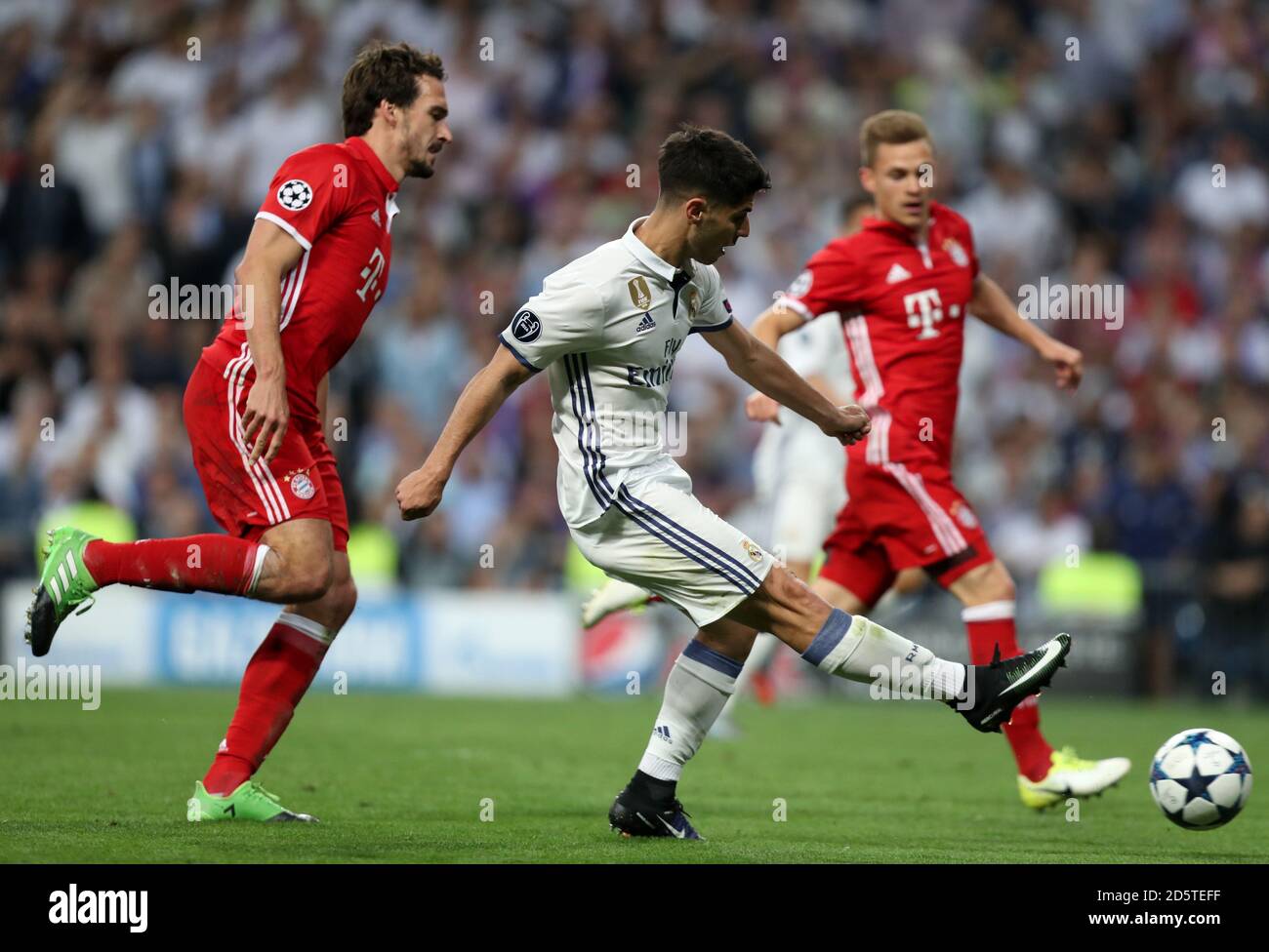 Real Madrid's Asensio Marco scores his side's fourth goal of the game Stock  Photo - Alamy