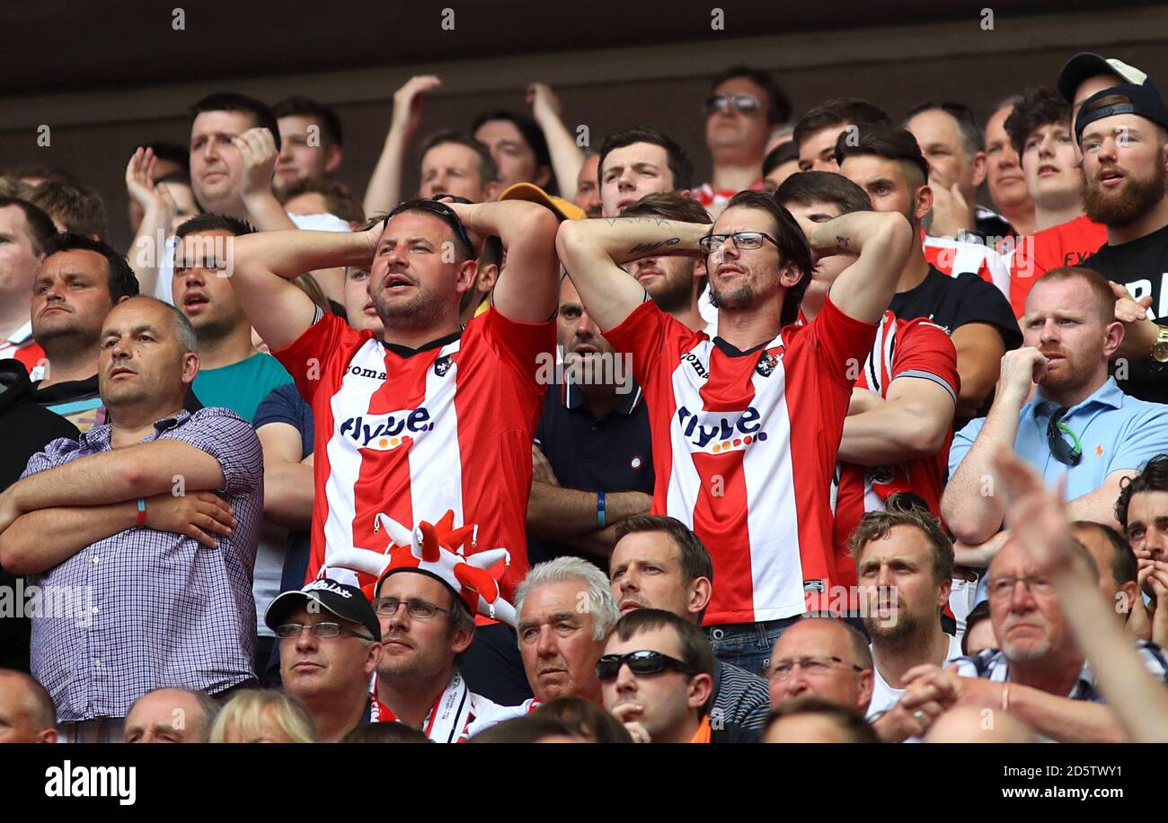 Exeter city fans hires stock photography and images Alamy
