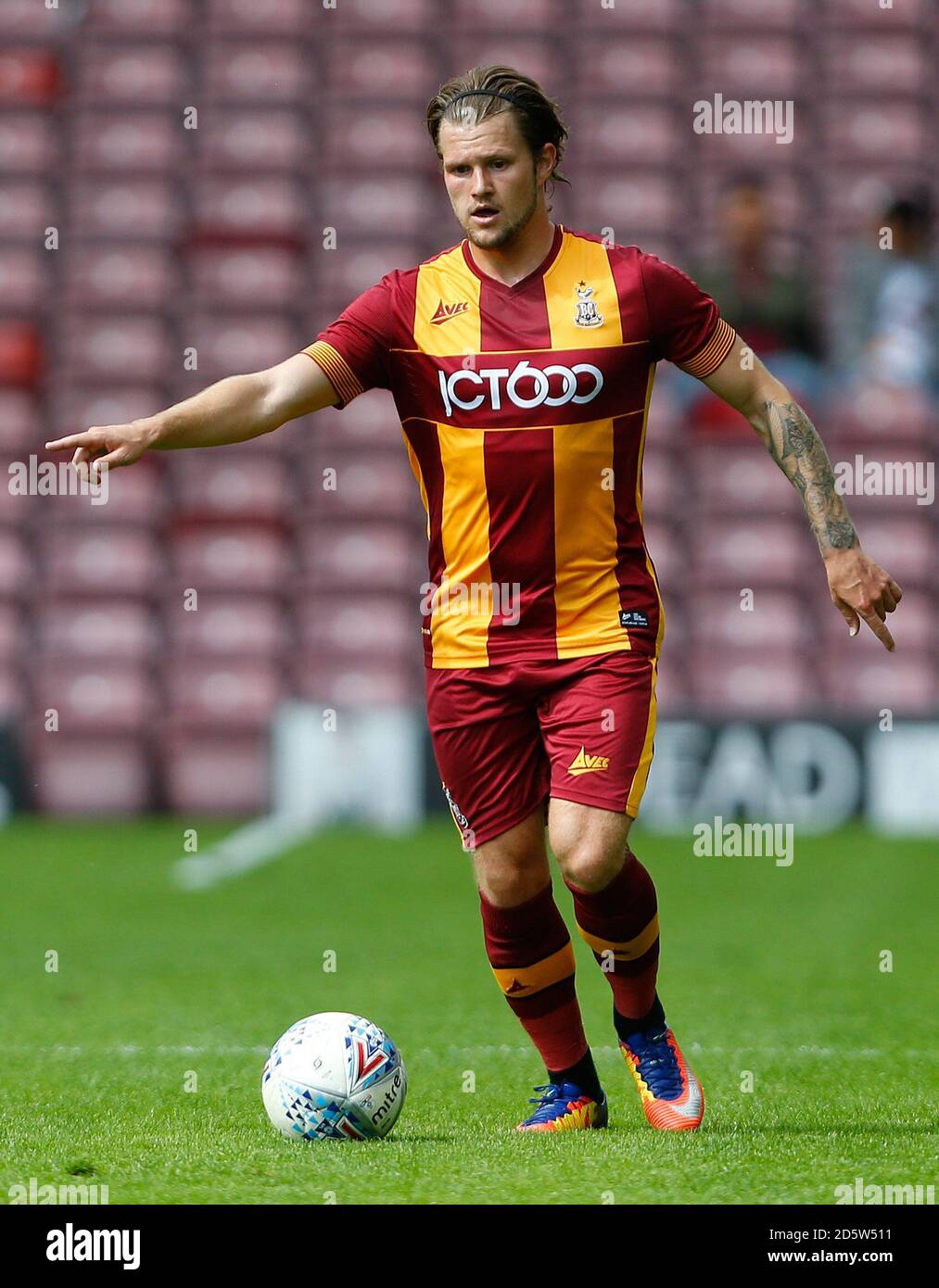 Jake Reeves Nsp Bradford City's Jake Reeves Stock Photo - Alamy