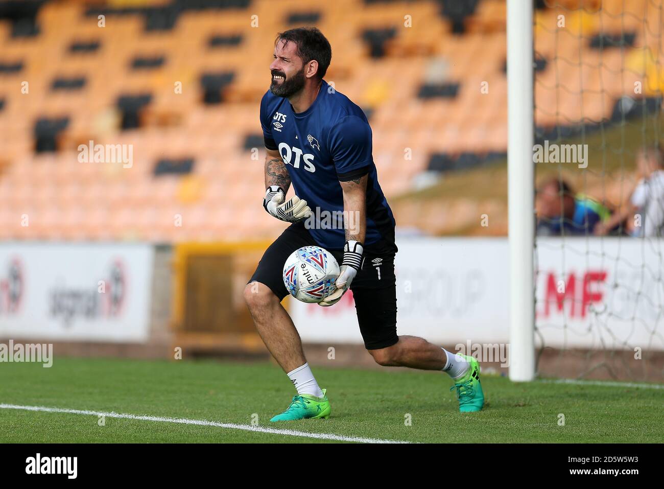 Derby Countys Goalkeeper Hi res Stock Photography And Images Alamy derby-countys-goalkeeper-hi-res-stock-photography-and-images-alamy