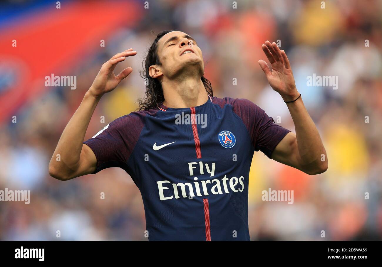 Coupe de la Ligue: Edinson Cavani inspires Paris-Saint Germain to 2-1