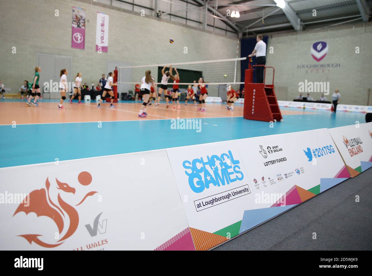 Page 2 Volleyball Match Girls High Resolution Stock Photography And Images Alamy