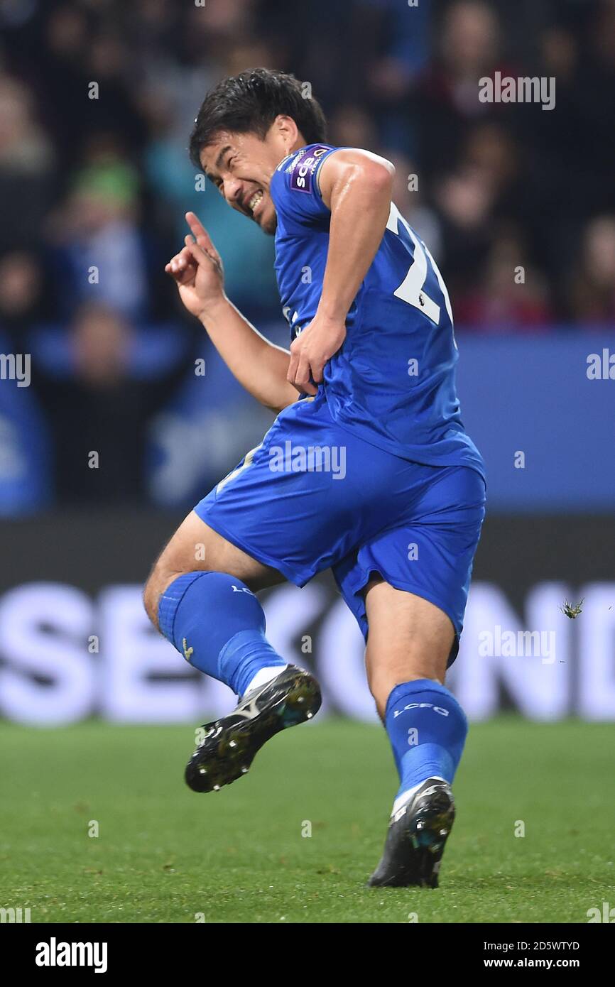 Leicester City S Shinji Okazaki Celebrates His Goal Stock Photo Alamy Leicester City S Shinji Okazaki Celebrates His Goal Stock Photo Alamy
