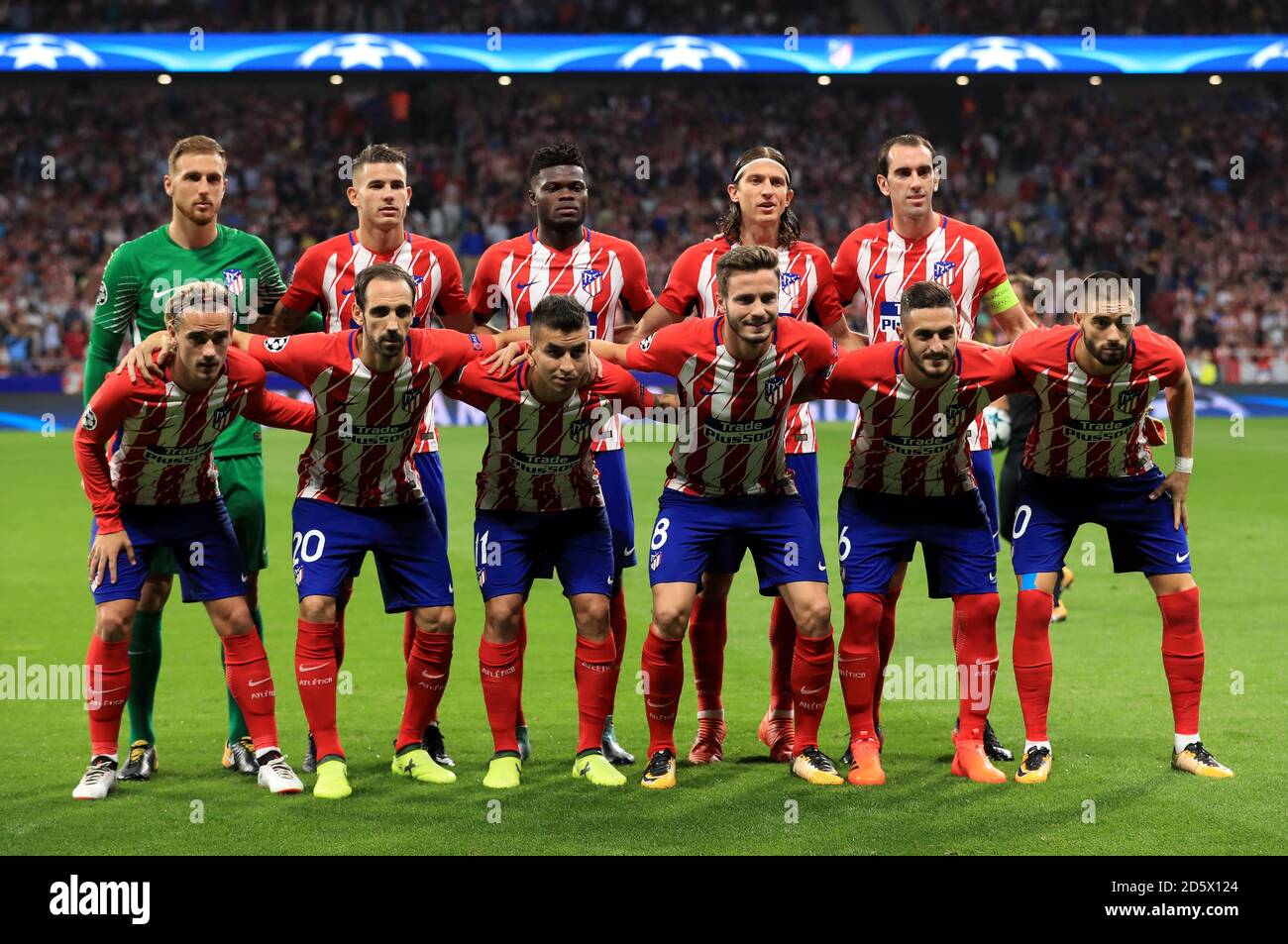 Atletico Madrid team group (top row left-right) goalkeeper Jan Oblak, Lucas Hernandez, Thomas Partey, Filipe Luis, Diego Godin (bottom row left-right) Antoine Griezmann, Torres Juanfran, Angel Correa, Niguez Saul, Jorge Koke, Yannick Carrasco Stock Photo
