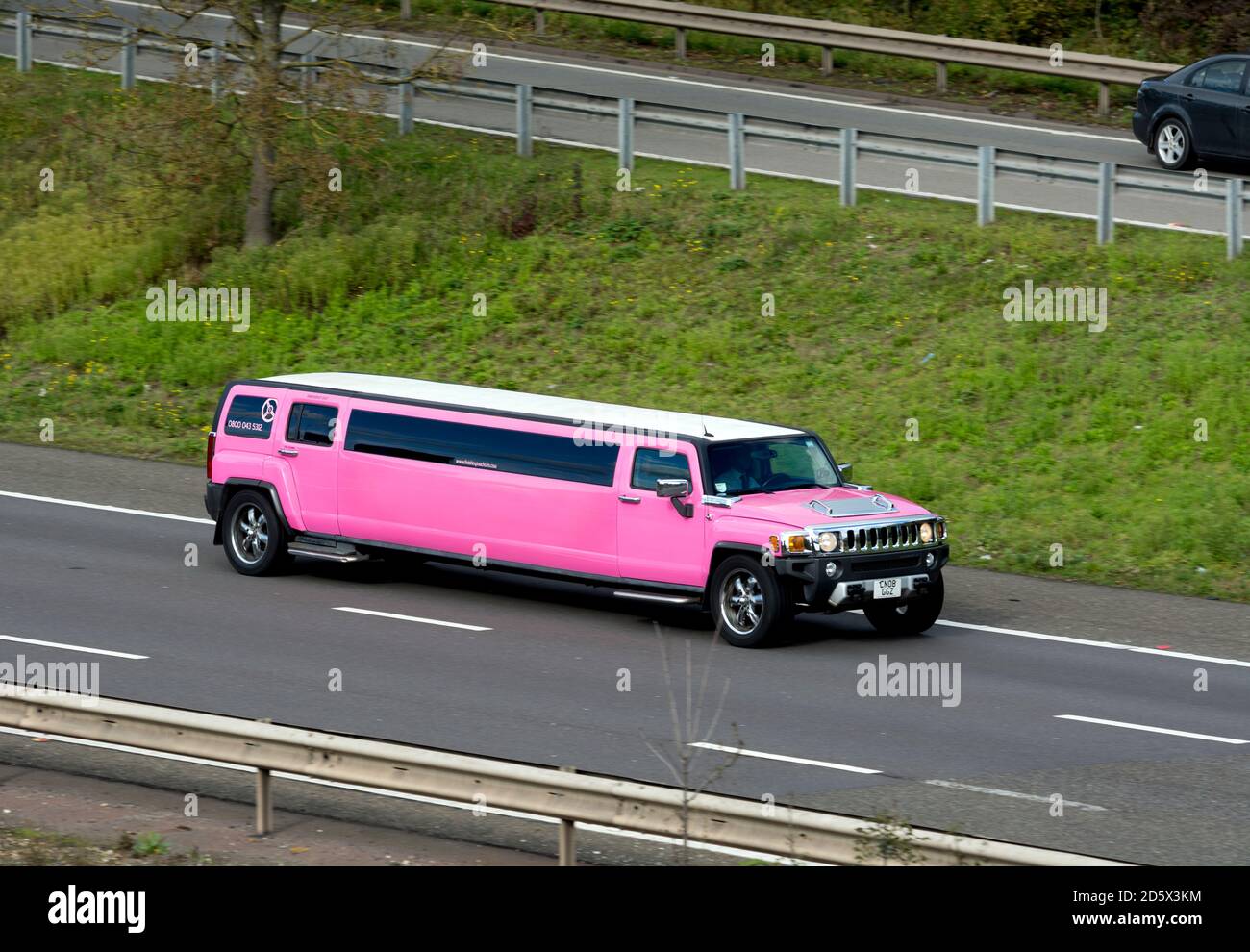 Page 2 Stretch Limo High Resolution Stock Photography And Images Alamy