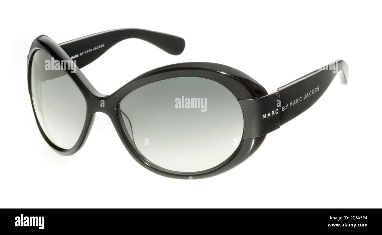 Marc jacobs sunglasses hi-res stock photography and images - Alamy