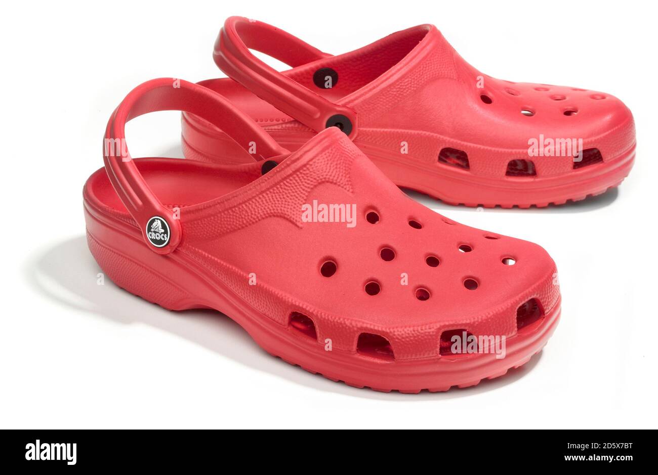 red croc sandals