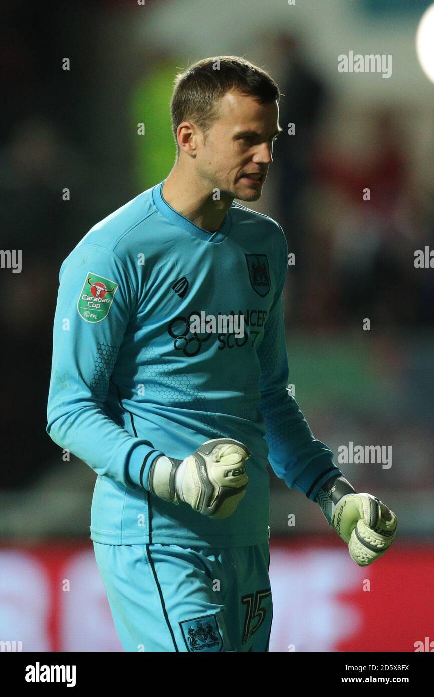 Bristol City goalkeeper Luke Steele celebrates his team scoring Stock Photo  - Alamy