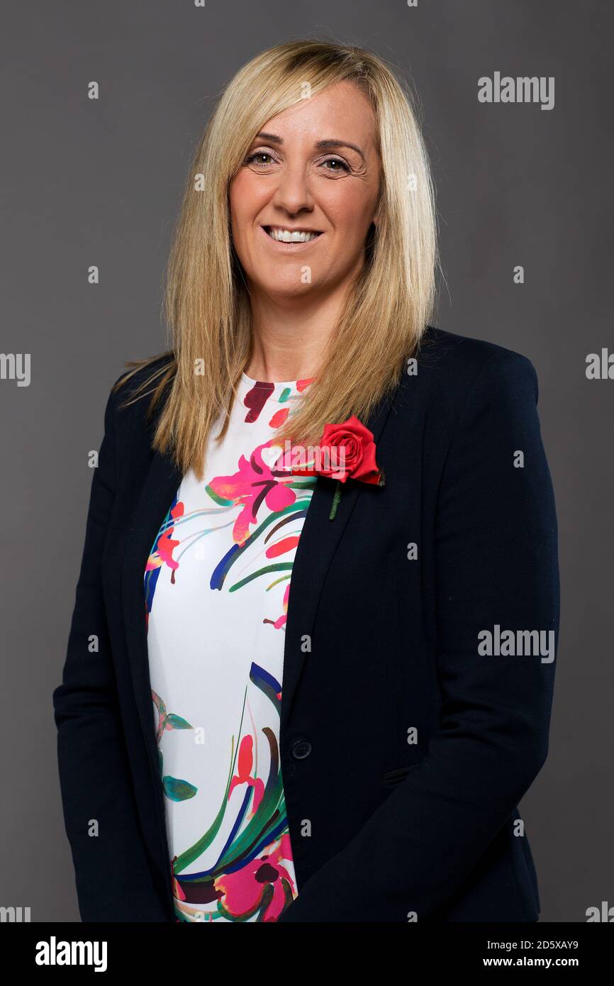 England Head Coach Tracey Neville Stock Photo - Alamy