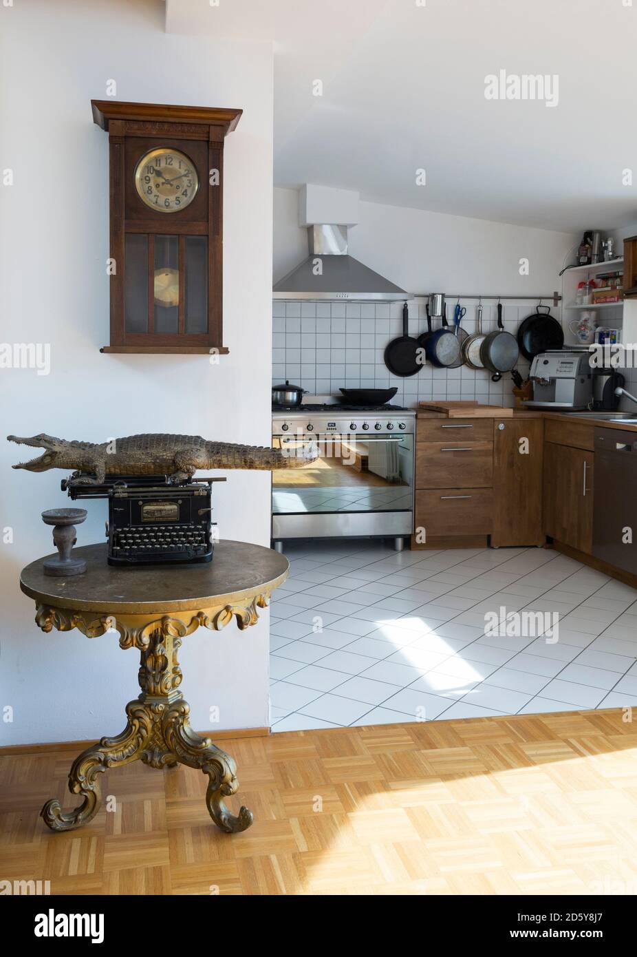 Open plan kitchen in a penthouse flat Stock Photo - Alamy
