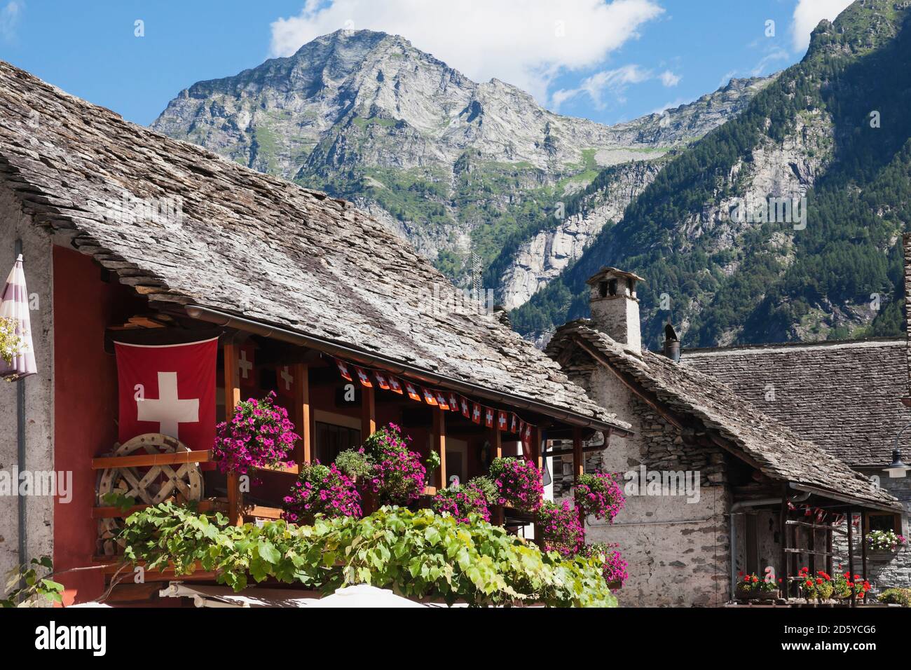 Switzerland, Tessin, Val Verzasca, Sonogno, House Stock Photo