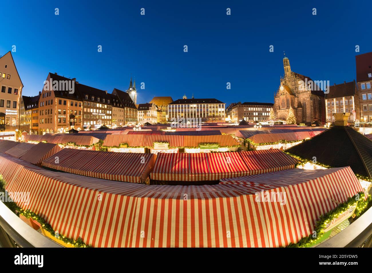 Germany, Nuremberg, view to Church of Our Lady and roofs of Christkindlmarkt Stock Photo
